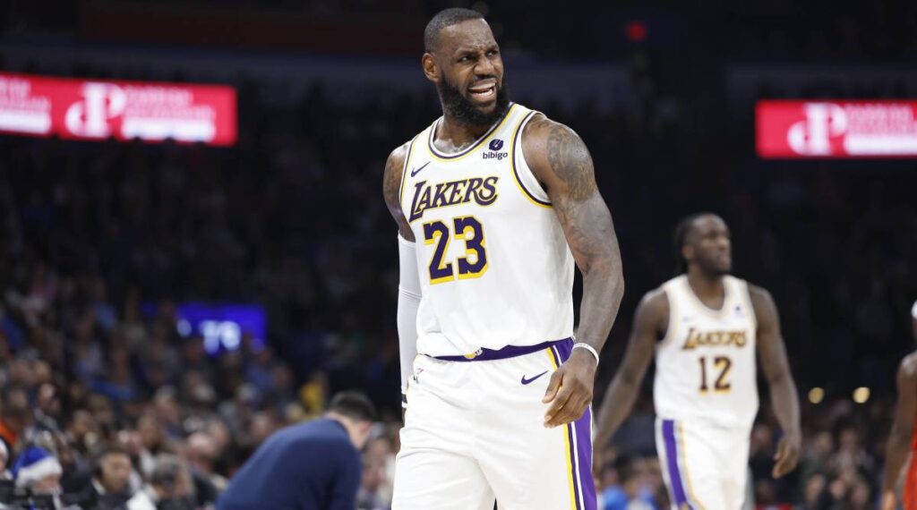 LeBron James Height Is He Really 6 Feet 9 Inches Tall CelebworthUSA lebron-james-height-is-he-really-6-feet-9-inches-tall-celebworthusa